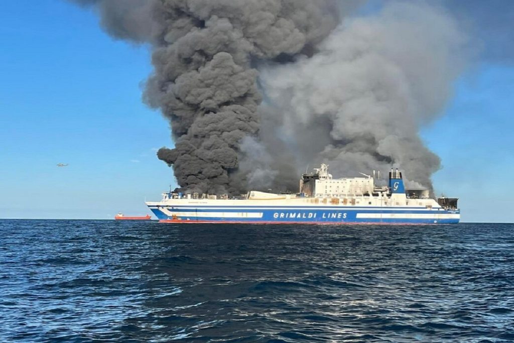 «Euroferry Olympia»: Παγιδευμένος στα έγκατα ενός φλεγόμενου πλοίου...