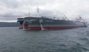 Ύψωσε ελληνική σημαία το δεξαμενόπλοιο «ΧΡΙΣΤΙΝΑ»