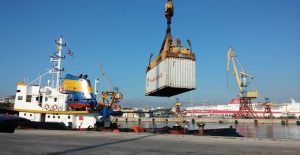 falcon_lathraio_ouiski_