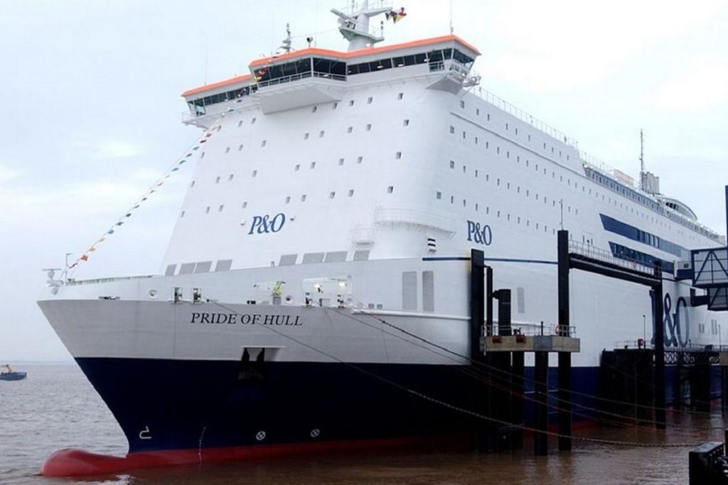 Απόλυση 800 ναυτικών από την P&O: Ένας ηρωικός καπετάνιος και το πλήρωμα του κλειδώθηκαν μέσα στο πλοίο αρνούμενοι να φύγουν