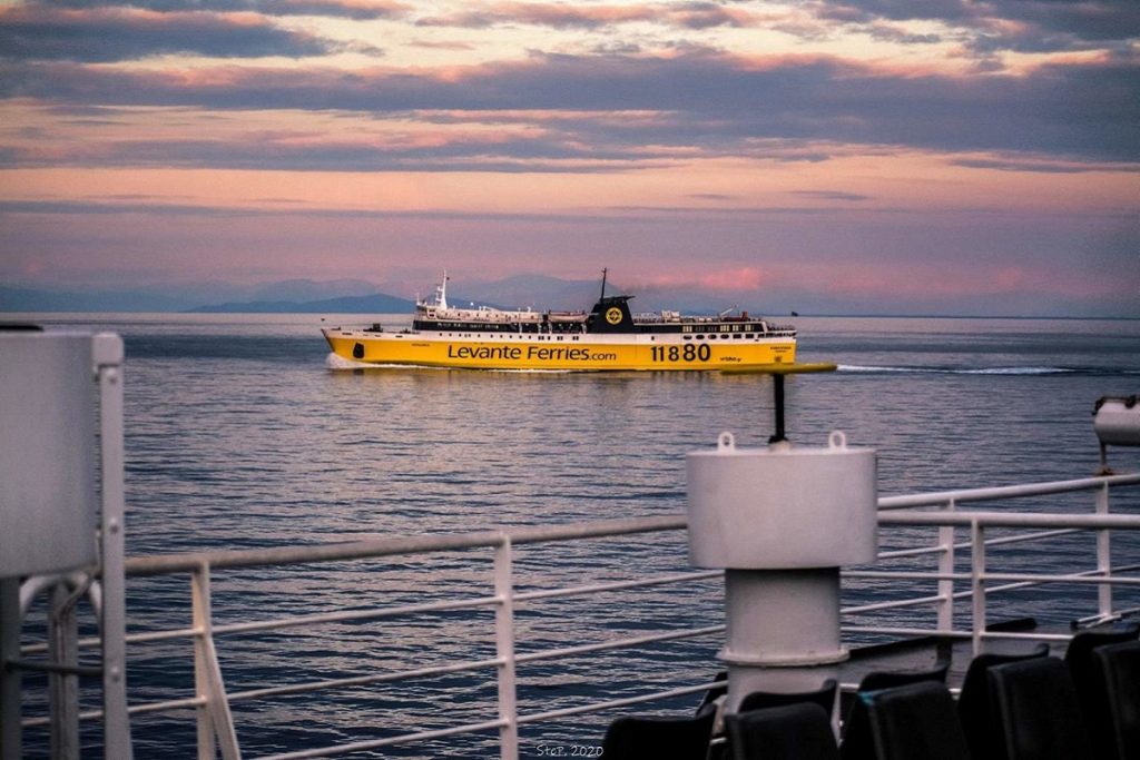 Μηχανική βλάβη στην αριστερή κύρια μηχανή του Fior di Levante