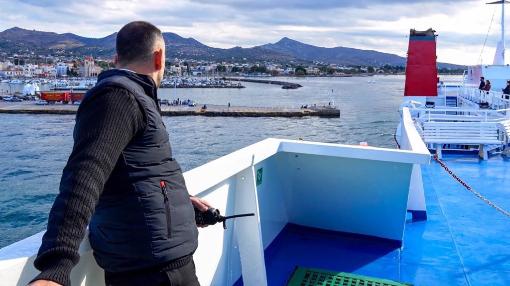 Αίγινα: Ρεμέτζο ακριβείας από τον καπετάνιο του ΦΟΙΒΟΣ (video)