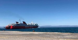 foivos_nova_ferries_aktoploia_