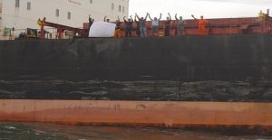 forthgo_ploio_me_ellines_krateitai_sthn_vrazilia1