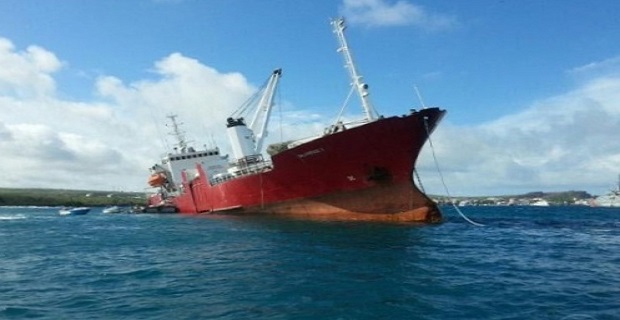 fotigo_ploio_prosaraxi_