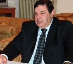 fragoulis-kalesma-stous-ellhnes-efoplistes-na-ependusoun-se-limania-k-marines