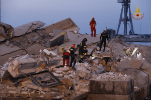 ''Φωτογραφίες και βίντεο'' από την ναυτική τραγωδία στη Γένοβα