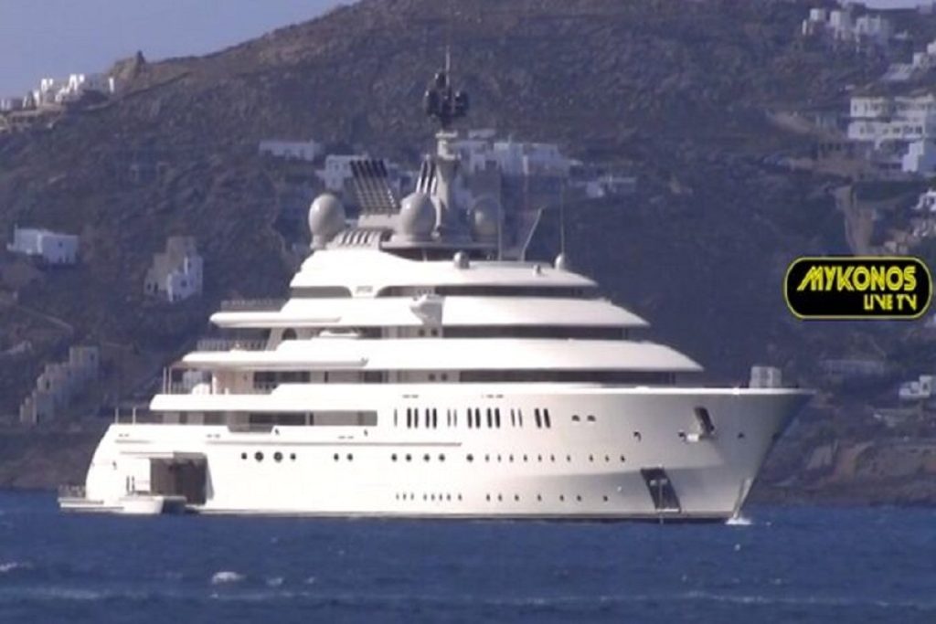 Μύκονος: Θαυμασμός για το γιωτ “Opera” των 400 εκατ. ευρώ Άραβα μεγιστάνα (video)