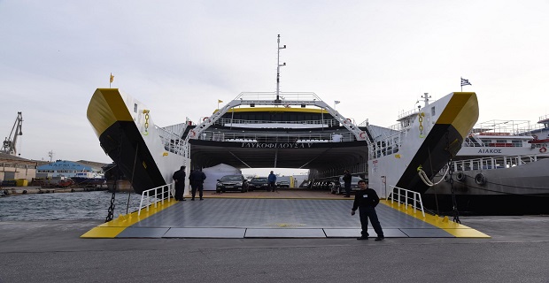 Εγκαίνια του νεότευκτου «Γλυκοφιλούσα V» [pics]