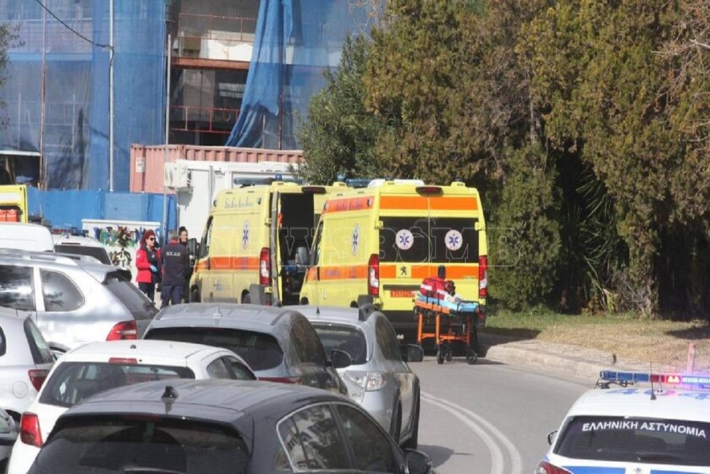 Μακελειό στη ναυτιλιακή στη Γλυφάδα: Πληροφορίες για τέσσερις νεκρούς- αυτοκτόνησε ο δράστης
