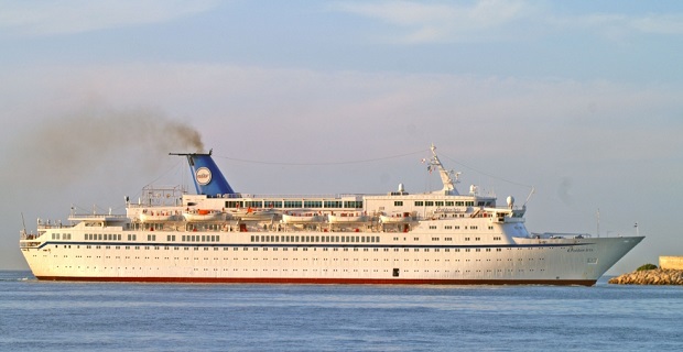 golden_iris_cruise_ship_