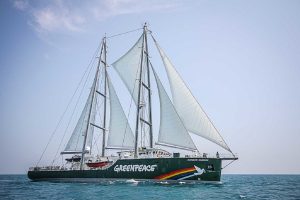 Save Pari Island Rainbow Warrior