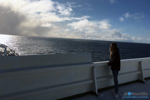 gynaikes_kai_karavia