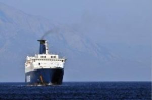 h-troika-periorizei-ta-kondulia-gia-tis-agones-grammes