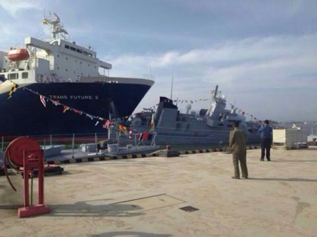 iapwniko_ploio_epese_se_polemika__