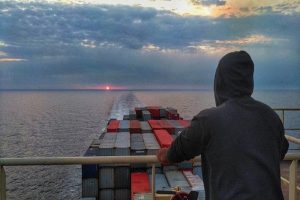 iatriki_merimna_sta_emporika_ploia