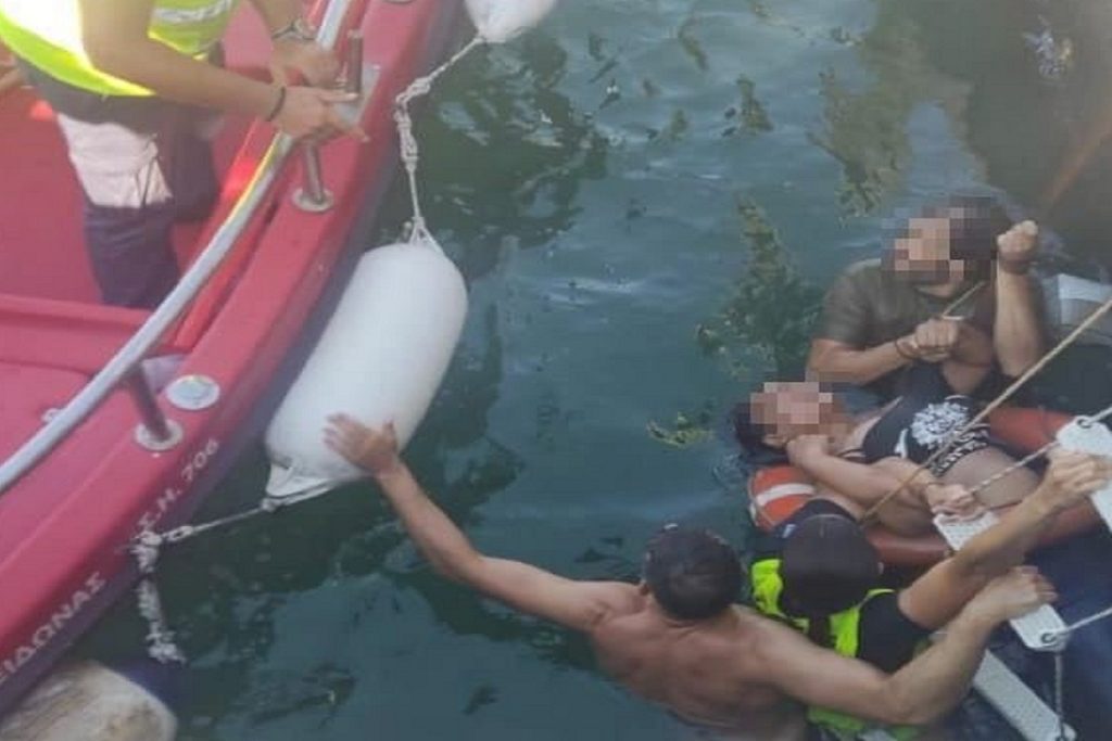 Ηράκλειο: Λιμενικοί βούτηξαν στη θάλασσα και έσωσαν 21χρονη (photos)