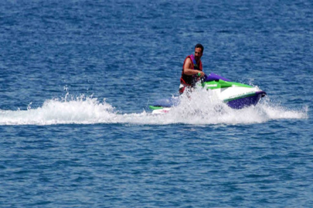 Απαγόρευση κυκλοφορίας ατομικών σκαφών - θαλάσσιων μοτοποδηλάτων