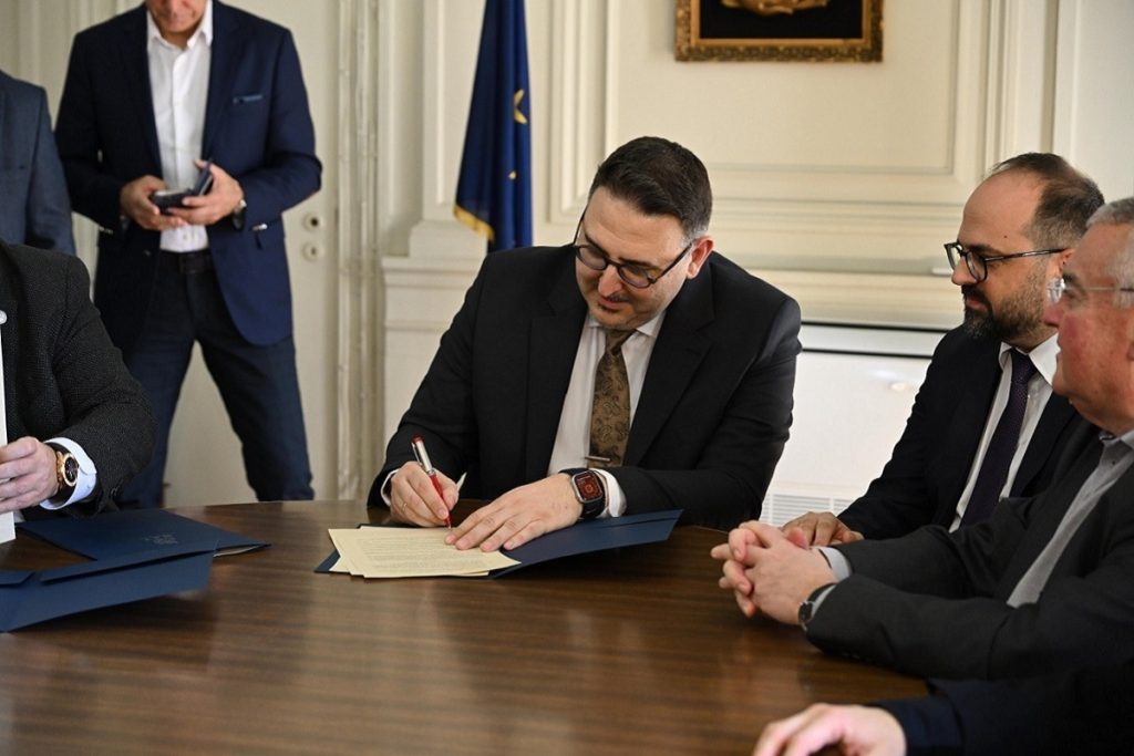 Μνημόνιο Συνεργασίας του Ναυτικού Απομαχικού Ταμείου με το Πανεπιστήμιο Δυτικής Αττικής
