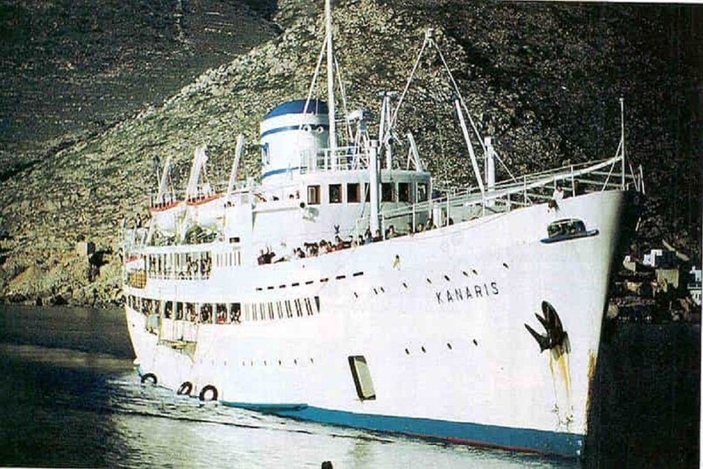 Τα θρυλικά πλοία “Κανάρης, Μιαούλης, Παντελής, Αικατερίνη κ.α” που συνέδεαν τον Πειραιά με τα Δωδεκάνησα τις δεκαετίες 1960 και 1970