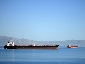 kataggeloun-baria-k-authaireti-biomhxania-ston-ormo-batikwn