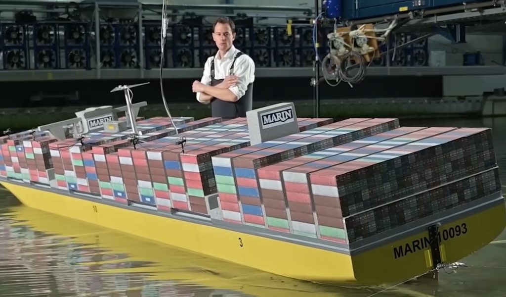 Ποια η διαδικασία που ακολουθείται πριν ξεκινήσει η κατασκευή ενός πλοίου μεταφοράς εμπορευματοκιβωτίων αξίας 150 εκατομμυρίων δολαρίων; (video)