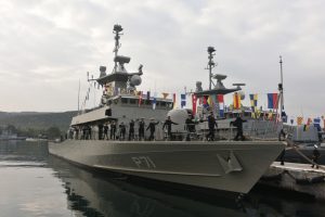 kathelkush_polemikou_ploiou3