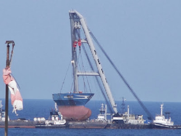 kathelkusi_ploiou_meta_apo_prosaraxi2