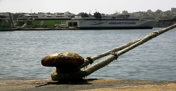 katw_ta_xeria_apo_to_ploio_asfaleias_