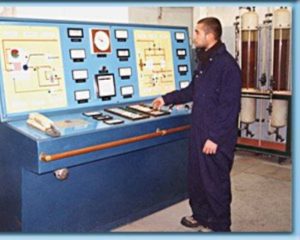 kinduneuei-h-nautikh-ekpaideush