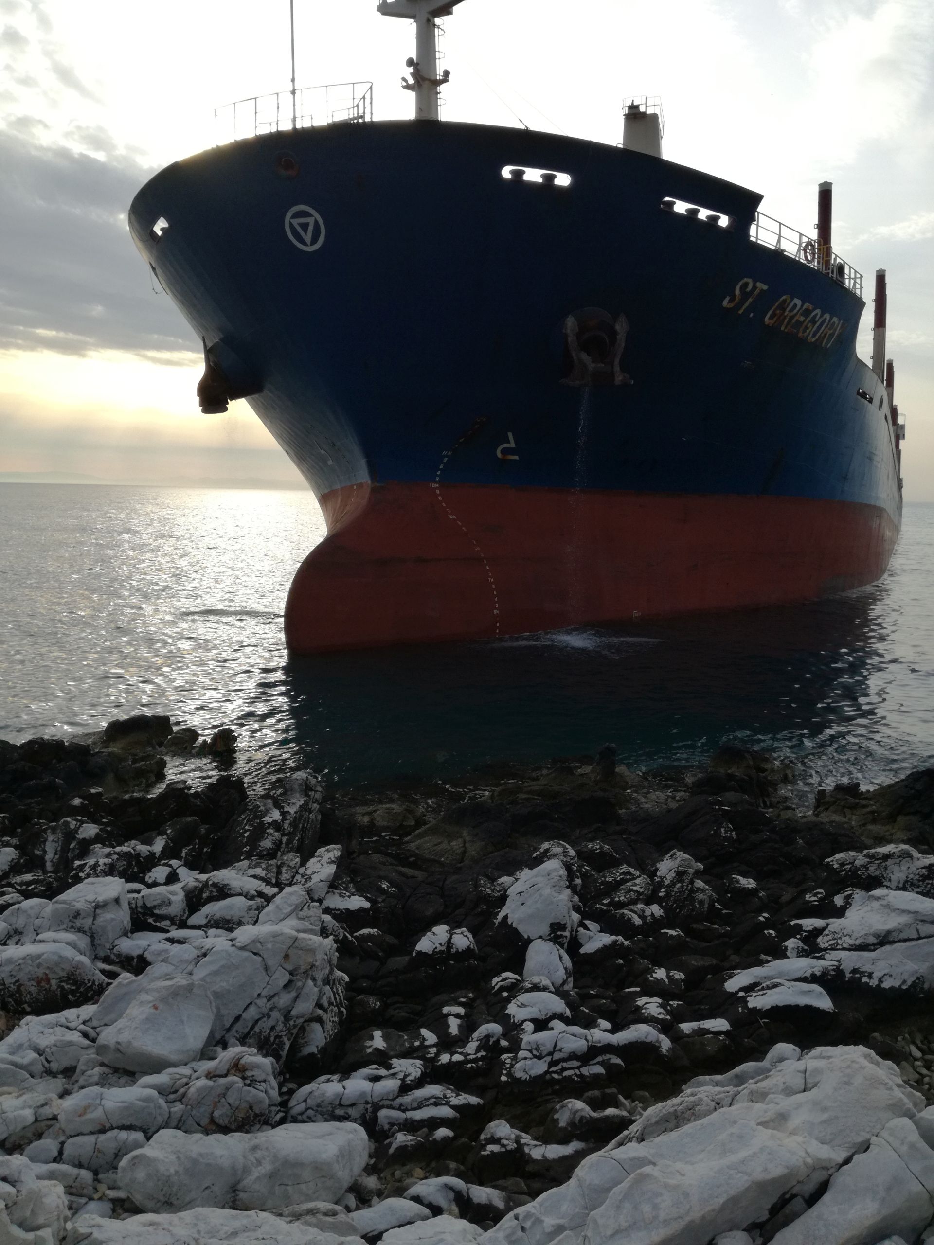 Συνελήφθησαν 4 μέλη πληρώματος του φορτηγού πλοίου που προσάραξε στο Γύθειο