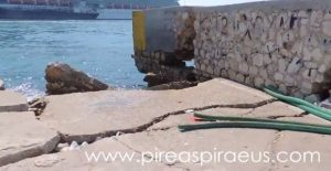 kokkino_fanari_peiraia_