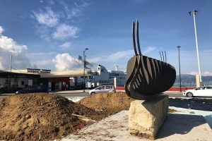 komvos-apidalos-21572608834-1