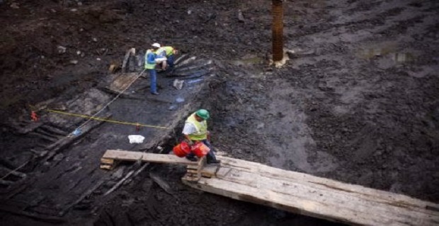 koufari_ploiou_sts_suntrimia_twn_didumwn_purgwn