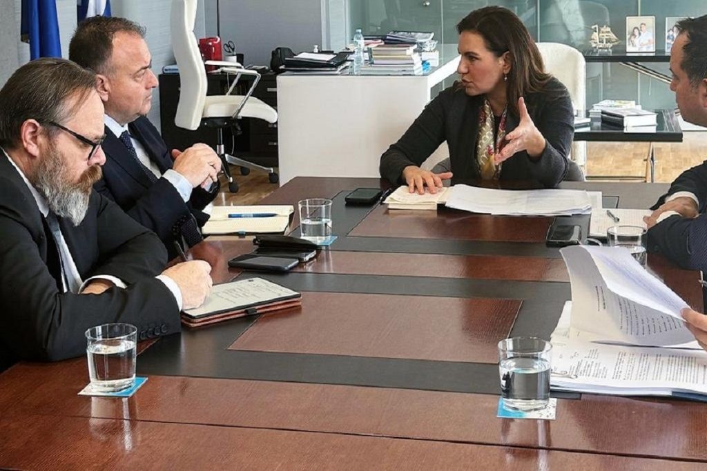 Απαραίτητη για την ανάπτυξη της κρουαζιέρας η αναβάθμιση των λιμενικών υποδομών