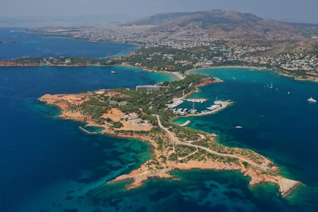 Όρμος Βουλιαγμένης: Απαγόρευση αγκυροβολίας πλοίων