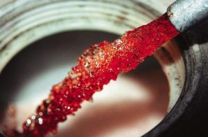 lathraia-diakinhsh-petrelaiou-se-dexamenoploia