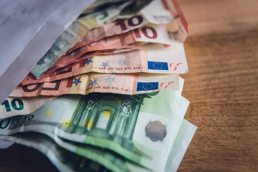 «Απειλή για νέες περικοπές στις συντάξεις χηρείας στον ιδιωτικό τομέα»