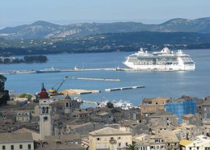 limani-2Bkerkuras-aukshsh-2Bkrouazieroploiwn