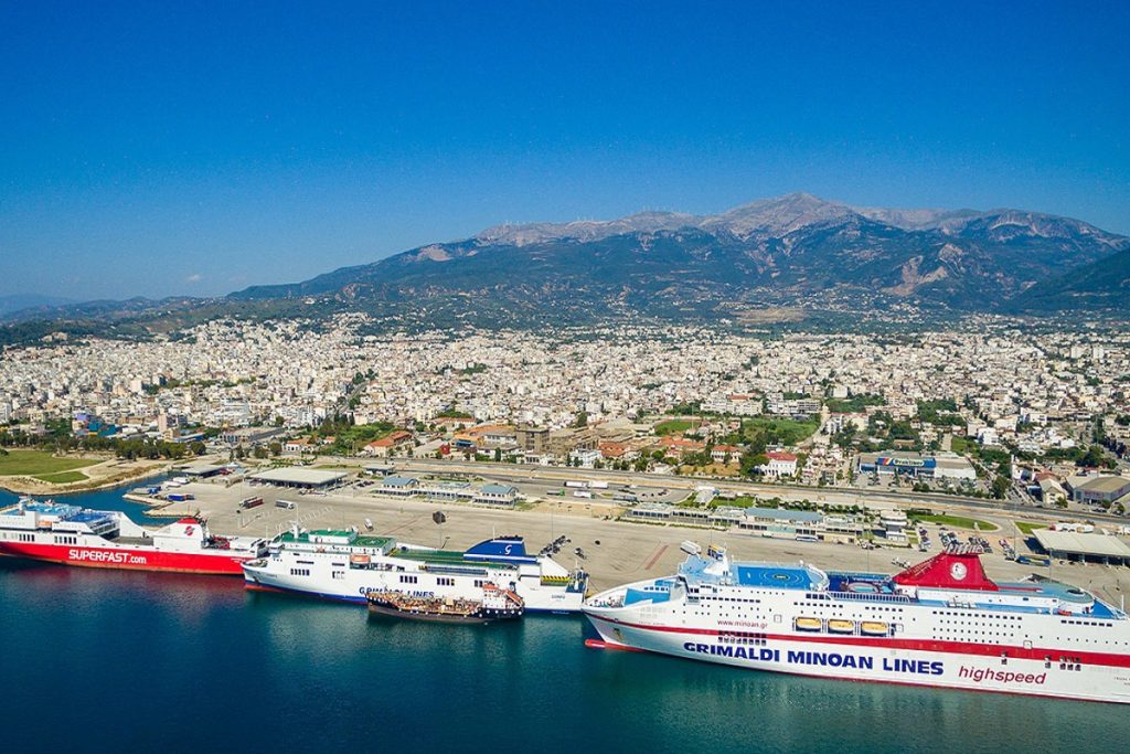 Μηχανική βλάβη σε πλοίο που ερχόταν στην Πάτρα, από τη Βενετία