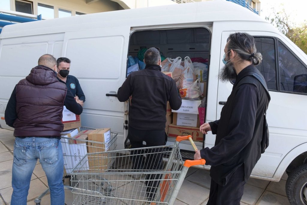 Συγκέντρωση ανθρωπιστικού υλικού από το Υ.ΝΑ.Ν.Π. και το Λιμενικό Σώμα για την Ουκρανία