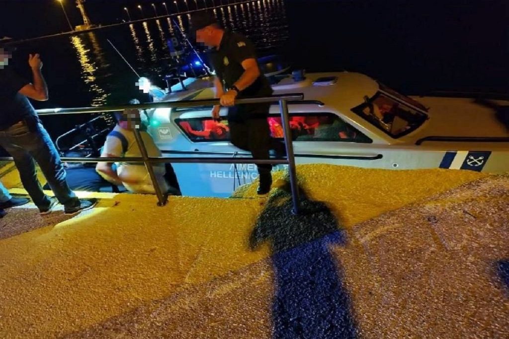 Κέρκυρα: Βίντεο του Λιμενικού με την εκκένωση ανθρώπων από τη θάλασσα