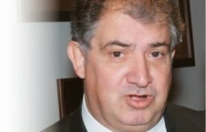 lou-kollakis_endiaferon-gia-ton-astera