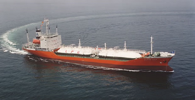 lpg_ependuseis_apo_ellhnes_efoplistes_