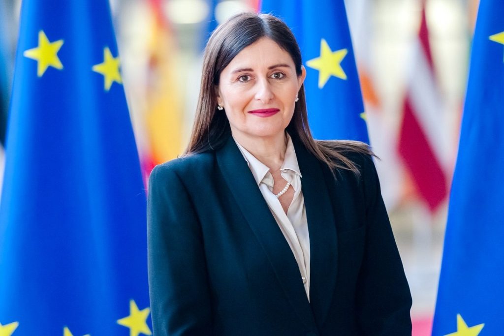 Στην Ιαπωνία για την καθέλκυση δύο πλοίων της Safe Bulkers η κα. Μαρίνα Χατζημανώλη