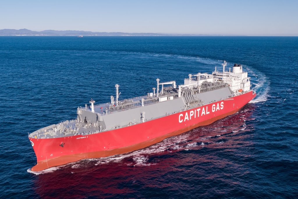 Σε μεγάλο παίχτη πλοίων μεταφοράς LNG μετατρέπεται η Capital του Βαγγέλη Μαρινάκη