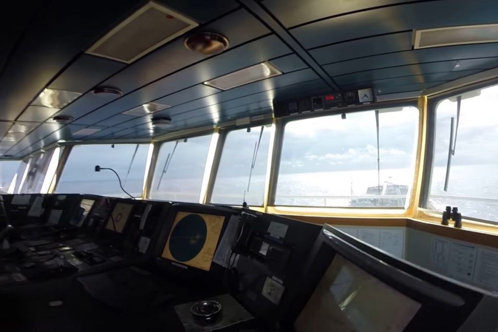 ΒΙΝΤΕΟ: Ματιά από την γέφυρα ενός δεξαμενόπλοιου