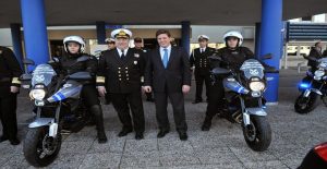 me_32_motosikletes_enisxuetai_to_kimeniko_swma_