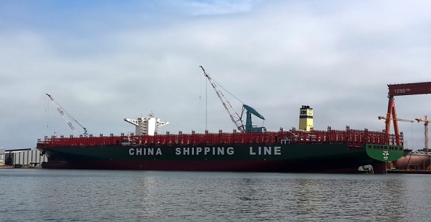 megalutero-ploio-container-ston-kosmo2