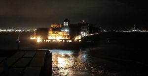 megalutero_ploio-_container